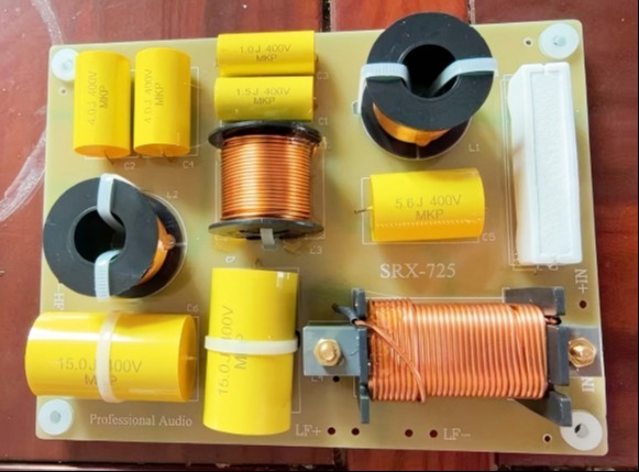 SRX725